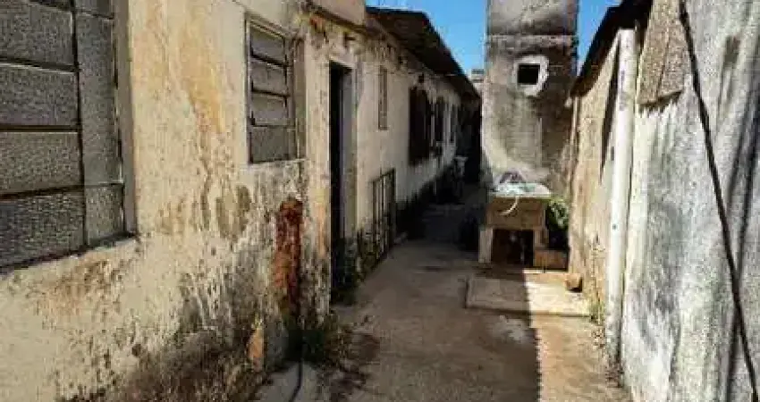 Casa para demolição em terreno plano de 5x25 na vila lacerda em jundiaí, poucos metros da 9 de julho