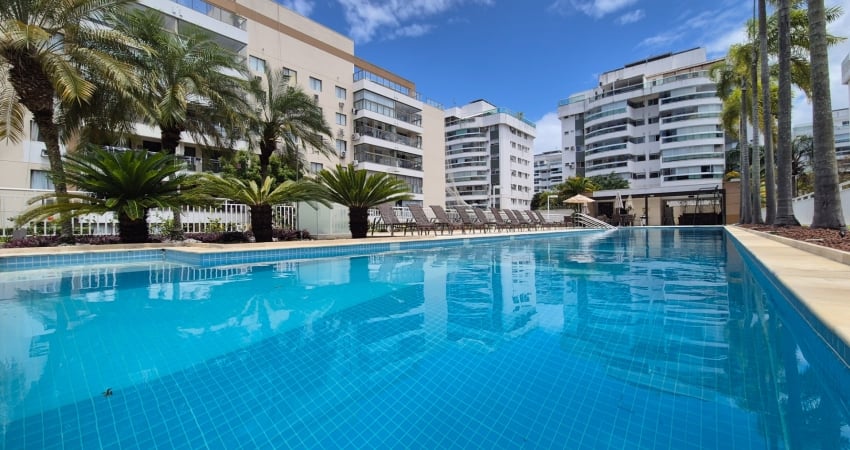 Amplo apartamento de 3 quartos com suíte e armários planejados