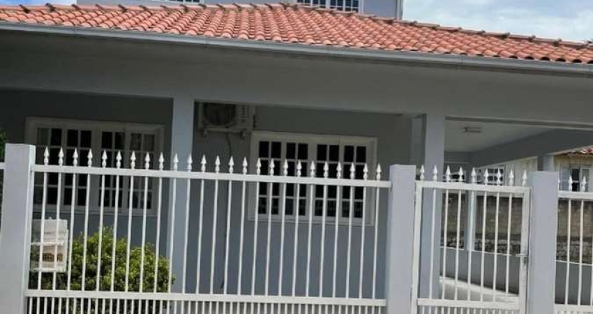 Casa com 4 quartos à venda na Rua Ruth da Cruz Secco, 47, Centro, Imbituba