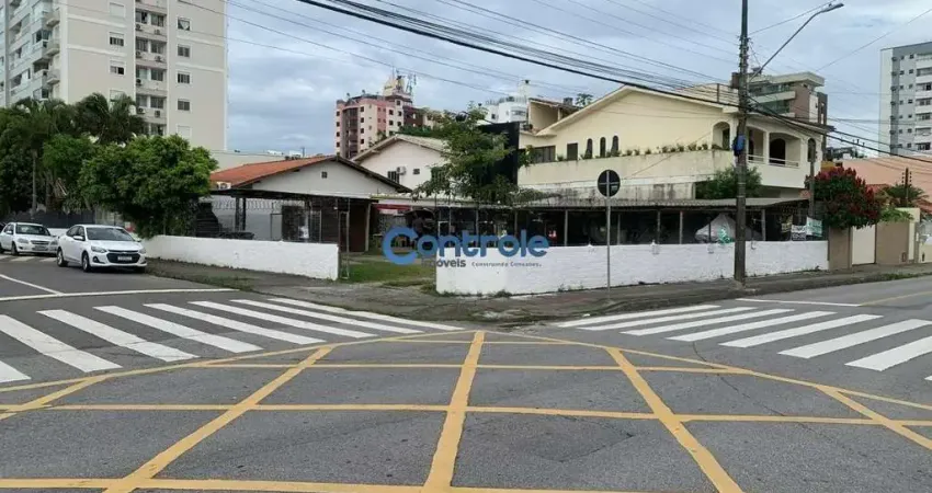 Terreno à venda na Rua Vereador Batista Pereira, 1, Estreito, Florianópolis