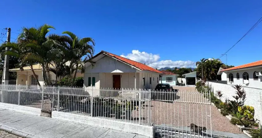 Casa com 5 quartos à venda na Rua Ervino Scheidt, 262, Centro, Palhoça