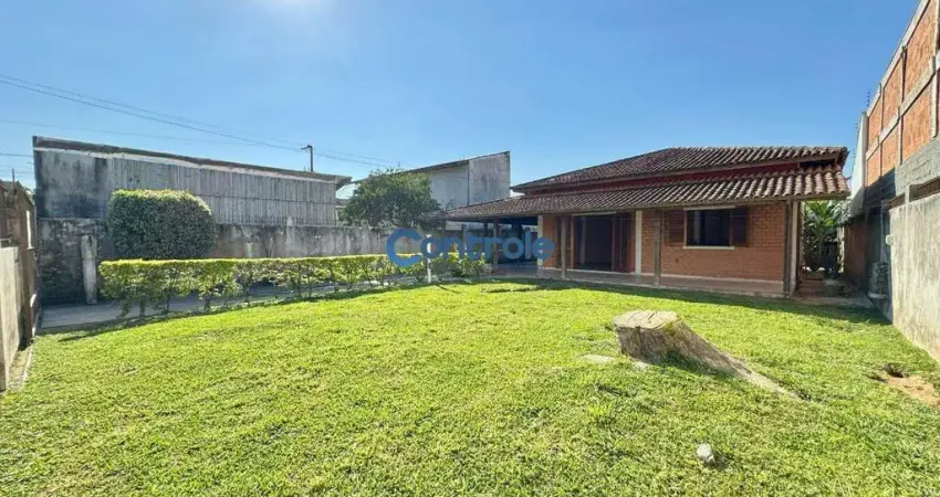 Casa com 2 quartos à venda na Marcos Roberto de Souza, 127, Barra do Aririú, Palhoça