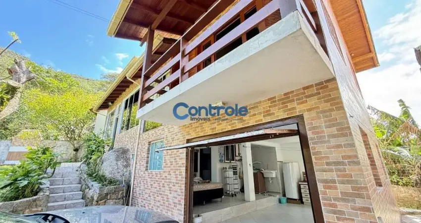 Casa com 2 quartos à venda na Servidão Alvim Aguedes Borges, 64, Pântano do Sul, Florianópolis