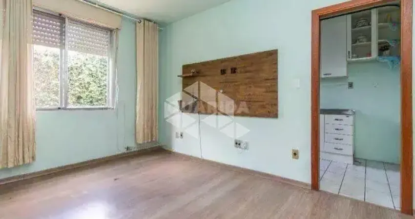 Apartamento a venda de 2 dormitórios em condomínio na Cavalhada.