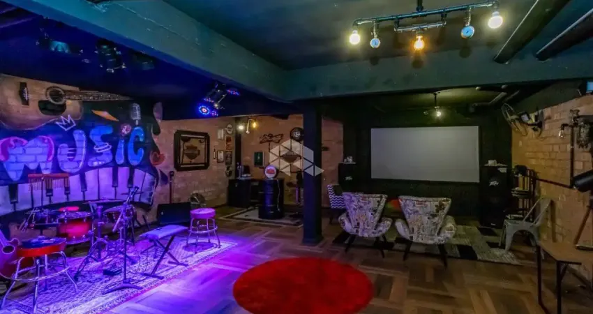 Casa em condomínio fechado três dormitórios suíte e duas vagas de garagem na Tristeza