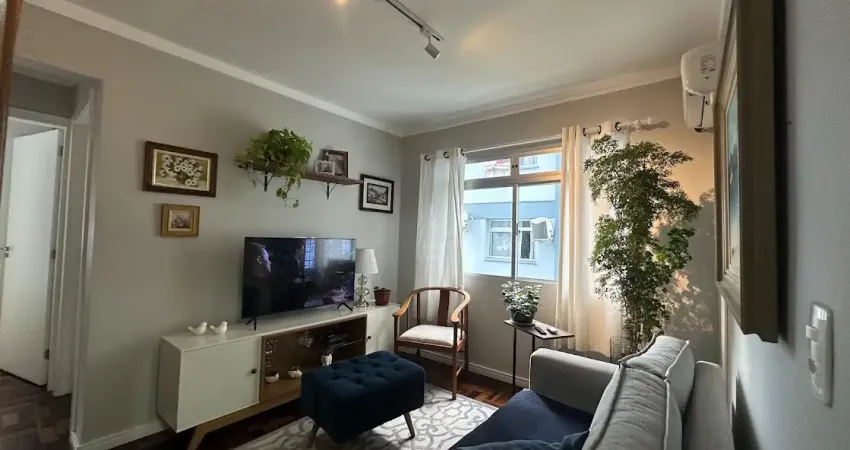 Excelente Apartamento com 2 dormitórios no Estreito em Florianópolis.