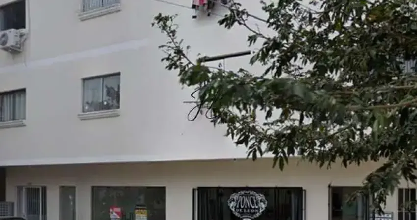 Apartamento semi mobiliado