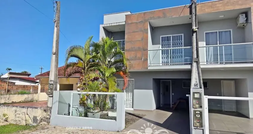 Sobrado com 4 dormitórios sendo 2 suítes e piscina - balneário shangri-lá