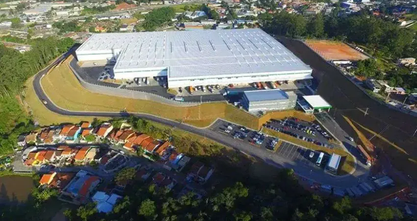 O galpão/depósito/armazém cross-docking Embu das Artes Regis Bittencourt 60.204m² 69 docas