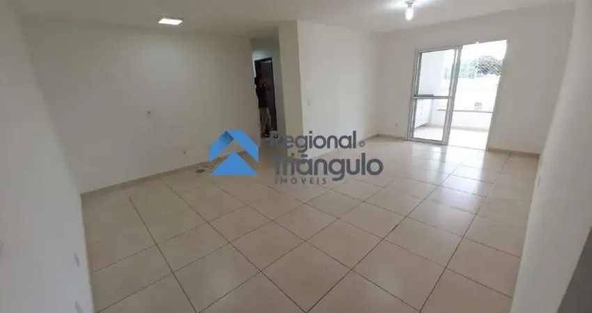 Apartamento à venda, 3 quartos, 1 suíte, 2 vagas, Quinta Boa Esperança - Uberaba/MG