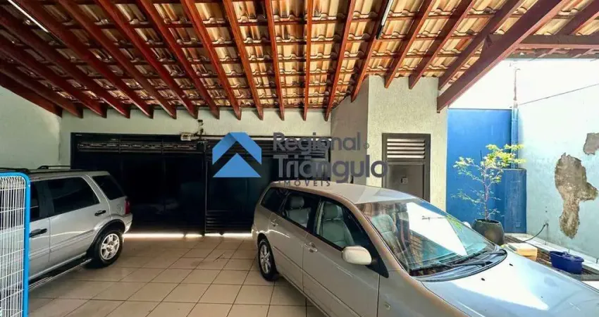 Casa com 3 quartos à venda no Jardim Espírito Santo, Uberaba 