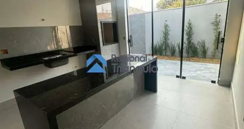 Casa com 3 quartos à venda no Pacaembu, Uberaba