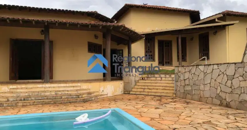 Casa com 4 quartos à venda no Santa Maria, Uberaba