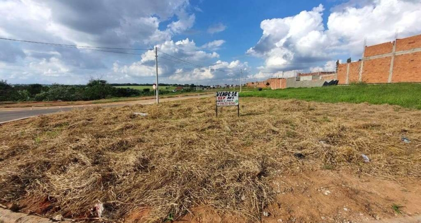 Terreno comercial/residencial, totalmente plano, de esquina.