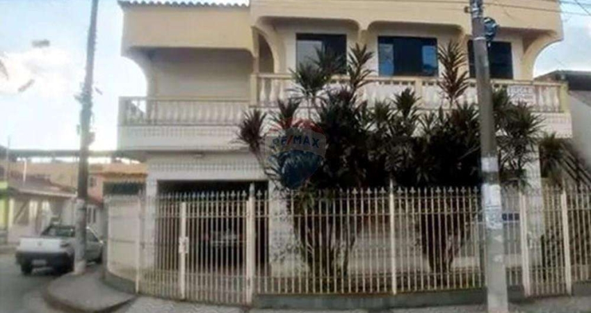 Casa com duas moradas independentes no bairro amaro lanari