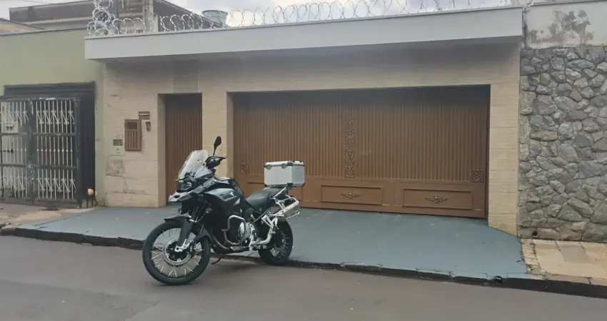 Casa térrea c/ 03 dorm próxima ao centro & parque maurilio biagi