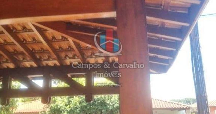 Oportunidade! Casa a venda no Condominio Villa D&amp;#39;Italia – R$550.000,00   Localizada em um dos condominios mais desejados da cidade, esta charmosa residencia de 149,85m2 de area construida ofer