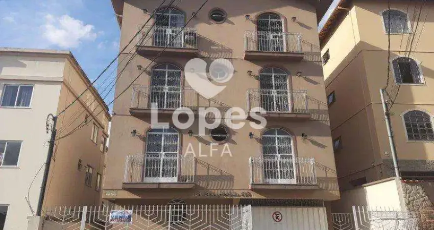 Tranquilidade e Privacidade: Espaçoso Apartamento de 3 Dormitórios com Suíte e Sacada