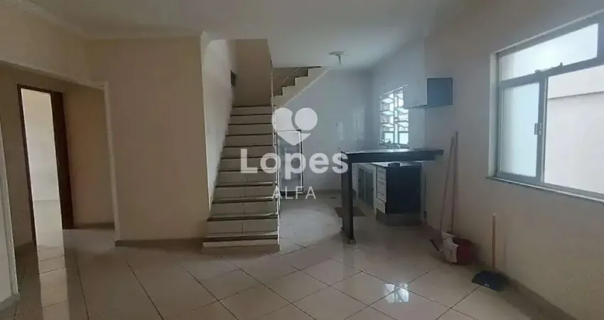 Cobertura Aconchegante: Com 3 Dormitórios, sendo um suíte, Churrasqueira e uma Vaga