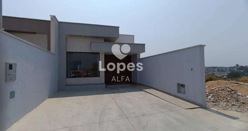 Conforto e Estilo: Casa com três dormitórios e suíte em ótima localização.