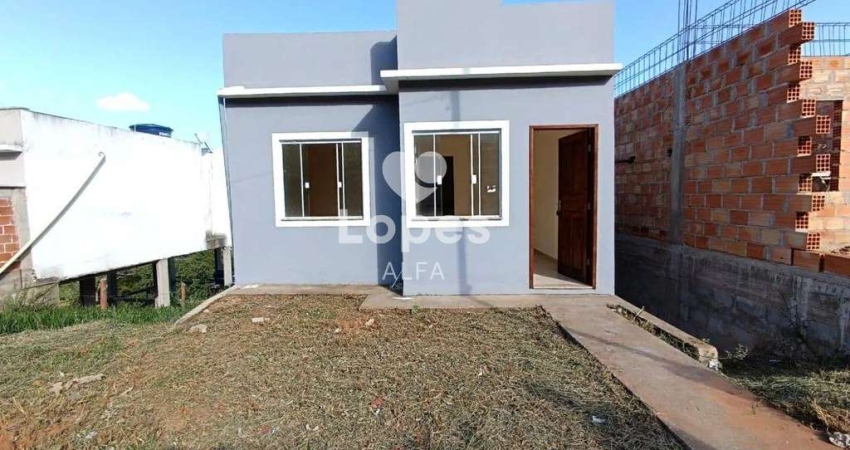 Ótima Oportunidade: Casa Nova com Suíte e Terreno para Futuros Projetos