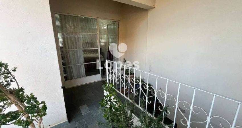 Casa no Grogotó, próximo ao centro, 3 Quartos 1  Suíte à Venda