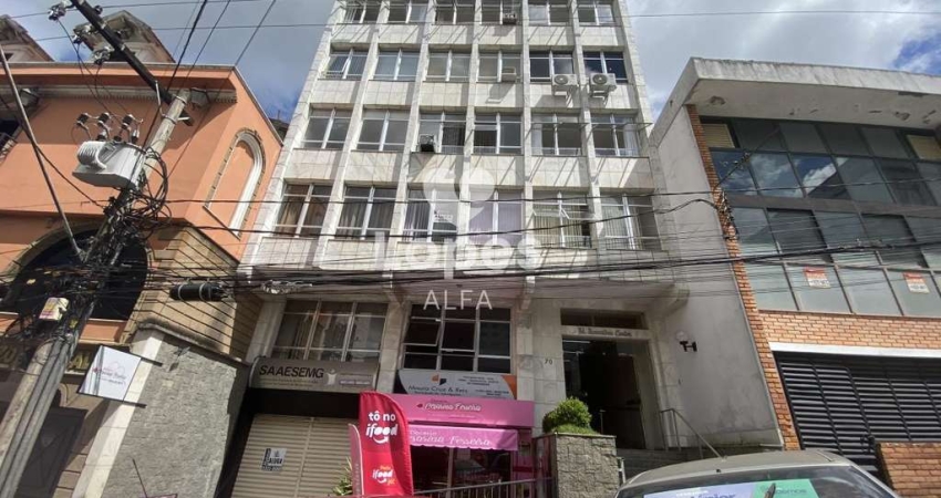 Grande Oportunidade! Sala comercial à venda no Centro de Barbacena