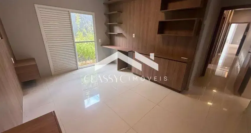 Casa com 3 quartos para alugar no Jardim Inconfidência, Uberlândia