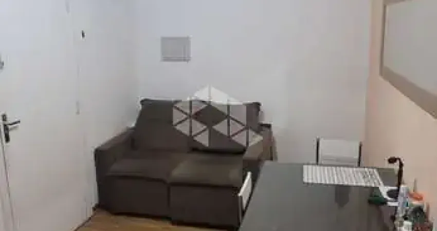 Apartamento no Jardim São Paulo com 2 dormitórios e 1 vaga