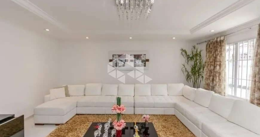 Sobrado alto padrão com 6 Quartos e 7 banheiros à Venda, 200 m²