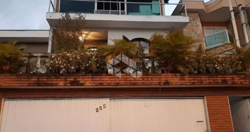 Sobrado à Venda na Freguesia do Ó, com 3 Quartos (1 Suíte) e 2 Vagas