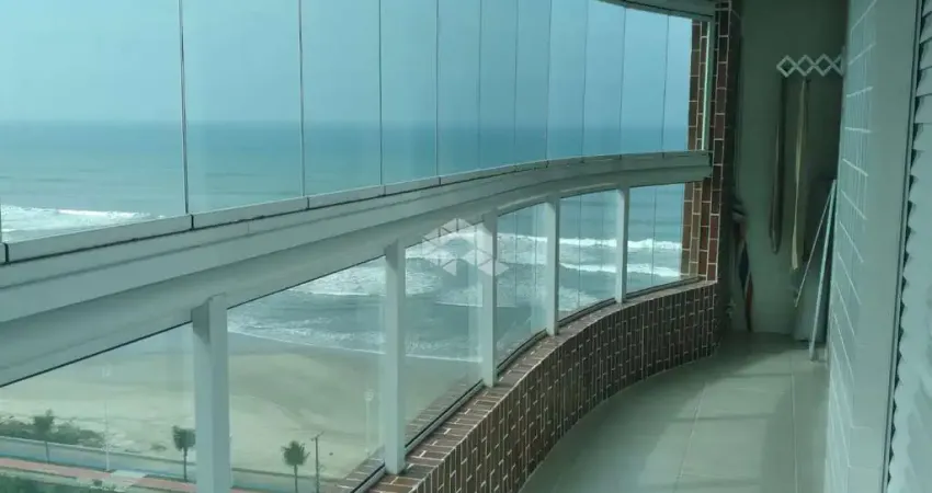 Apartamento frente mar em Mongaguá - 80m², 2 dormitórios (1 suíte), andar alto e lazer completo