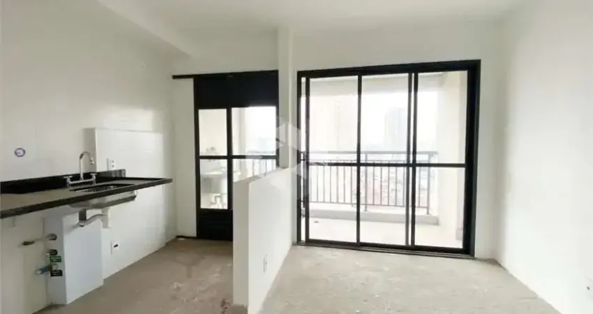 Apartamento à venda na Vila Dom Pedro II com 2 quartos (1 suíte).