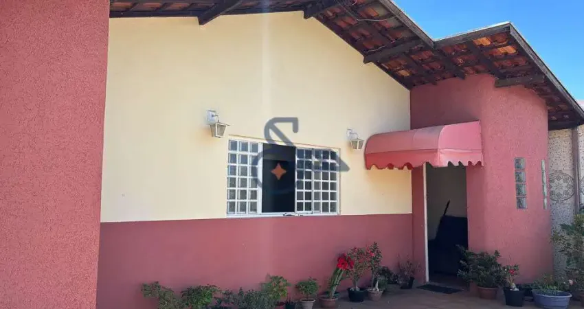 Casa com 2 quartos à venda no Cohab I, Botucatu 