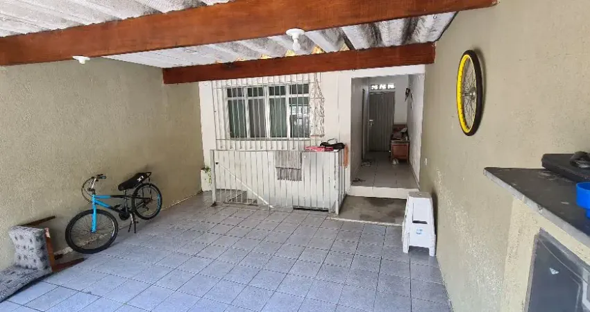 casa 04 Dormitórios 01 Suíte 02 vagas na Cidade Dutra