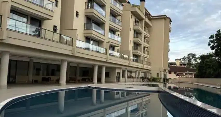 Linda cobertura com 3 dorms sendo 2 suítes e piscina privativa