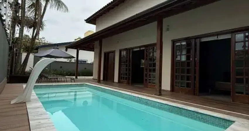 Casa na praia do Tenório c/ piscina jacuzzi e churrasqueira