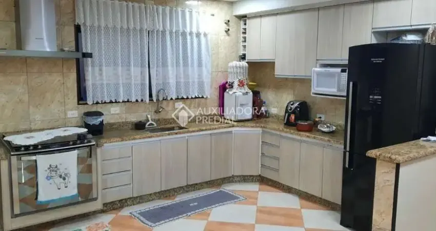Casa com 3 quartos à venda na Avenida Marginal Córrego Taióca, 2825, Jardim Las Vegas, Santo André