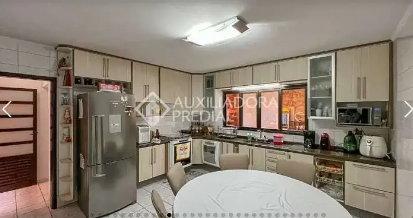 Casa em condomínio fechado com 4 quartos à venda na Rua Muritinga, 841, Vila Floresta, Santo André