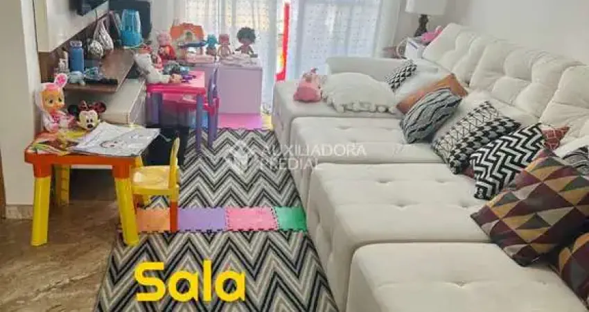 Casa com 3 quartos à venda na Vítor Hugo, 79, Condomínio Maracanã, Santo André