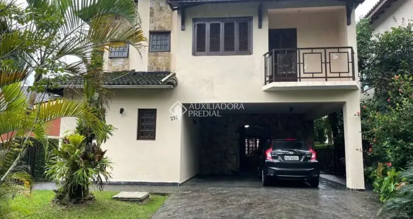 Casa em condomínio fechado com 5 quartos à venda na Avenida Marjory da Silva Prado, 2605, Balneário Praia do Pernambuco, Guarujá