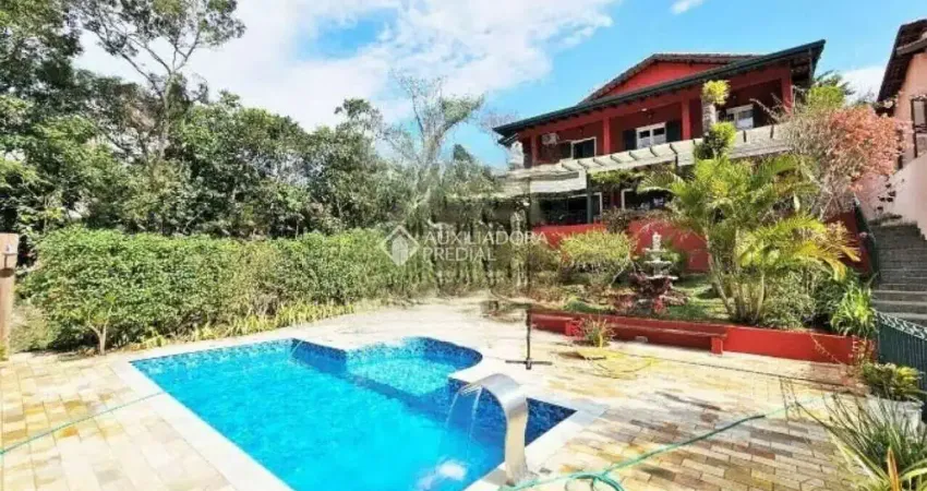 Casa em condomínio fechado com 5 quartos à venda na Rua da Lagoa, 50, Chácara Santa Lúcia dos Ypes, Carapicuíba