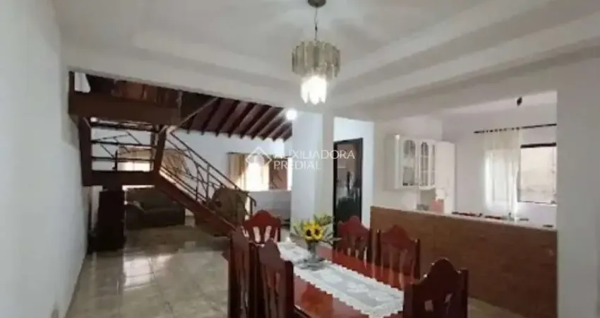 Casa com 3 quartos à venda na Avenida Valentim Magalhães, 2545, Condomínio Maracanã, Santo André