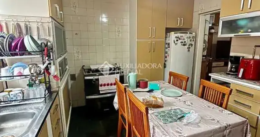 Casa com 3 quartos à venda na Rua Alípio do Nascimento Gonçalves, 50, Demarchi, São Bernardo do Campo
