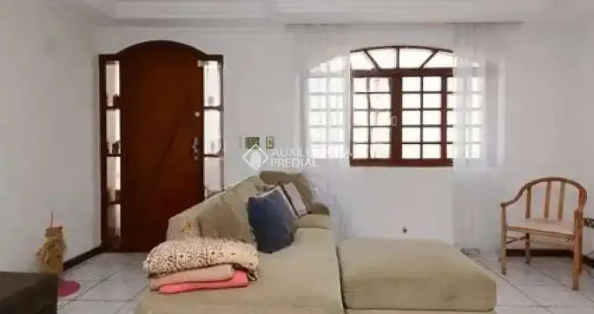 Casa com 3 quartos à venda na Rua Benedito Luiz Rodrigues, 989, Nova Petrópolis, São Bernardo do Campo