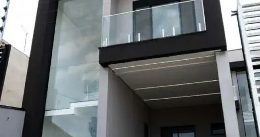Sobrado para Venda em Curitiba, Xaxim, 3 dormitórios, 1 suíte, 2 banheiros, 2 vagas
