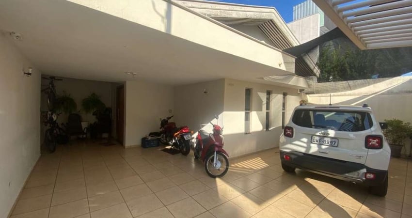 Casa para Venda em Araçatuba, JARDIM BRASÍLIA, 3 dormitórios, 2 banheiros, 2 vagas