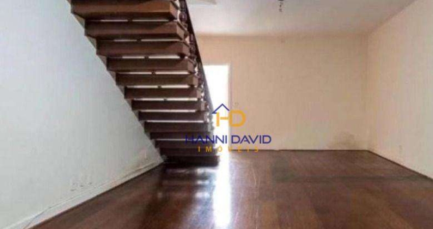 Vende   casa comercial na vila mariana ,331M² 9  Salas 5 Banheiros  5 Vagas 1 Deposito 1 Quintal Coberto Próximo do metrô Paraíso e Ana Rosa.