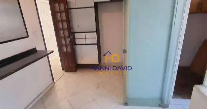vende apartamento no Paraíso com três dormitórios uma suíte uma vaga  200 M para Av Paulista e shopping Pátio Paulista. SP