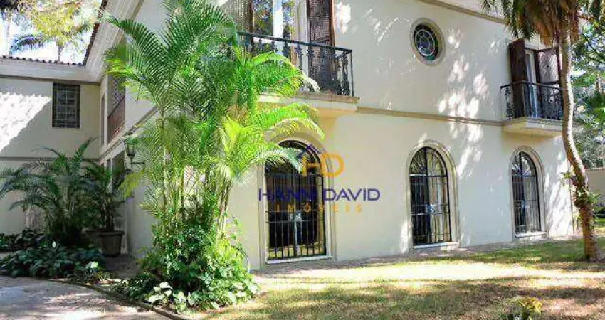 Luxuosa Casa á venda no Jardim América com 5 dormitórios, 1 suítes, 4 vagas - 600 m² em ótimo estado. Possui mais 4 dormitorios.